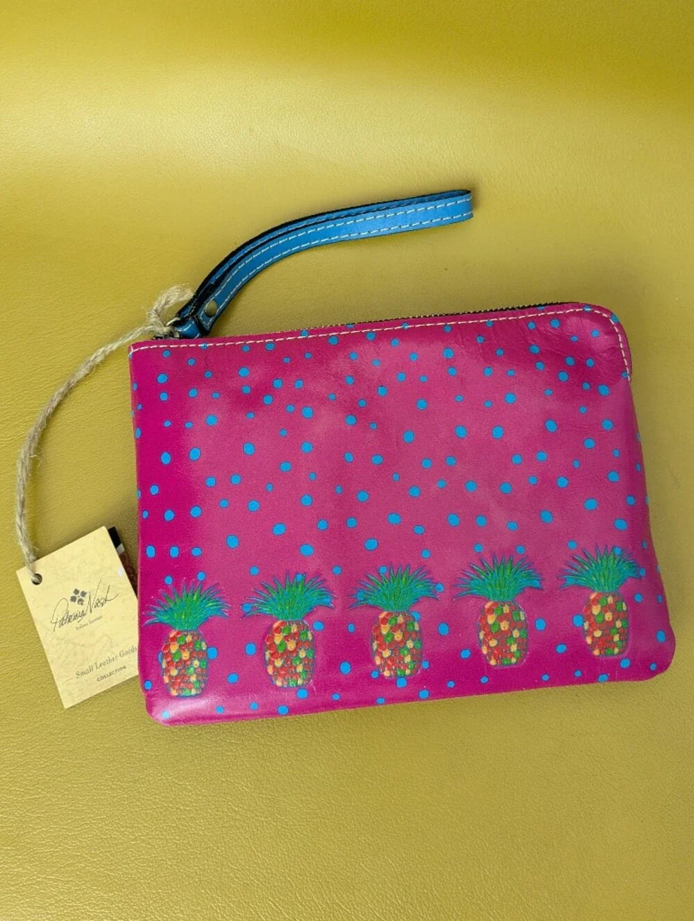 NWT Patricia Nash Cassini Wristlet Pouch In Pineapple Pink